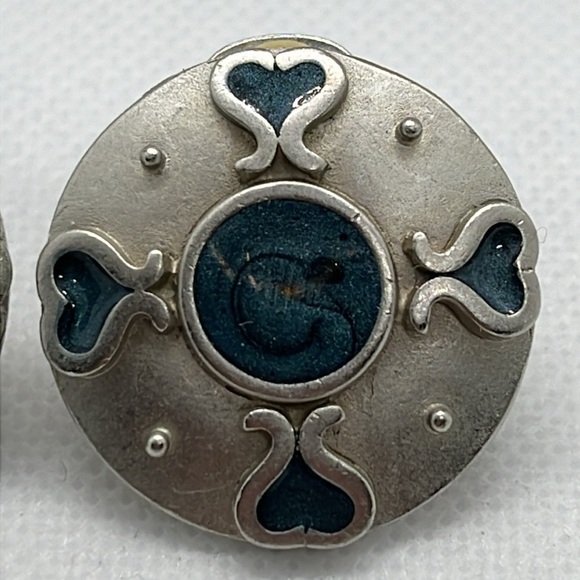 Women's Clip On Earrings Enameled Blue Hearts Silver Tone Circles Modern - Picture 2 of 10